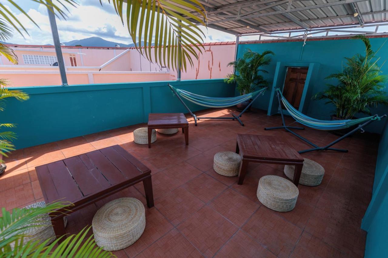 House Of Happiness Hostel Thongsala Εξωτερικό φωτογραφία