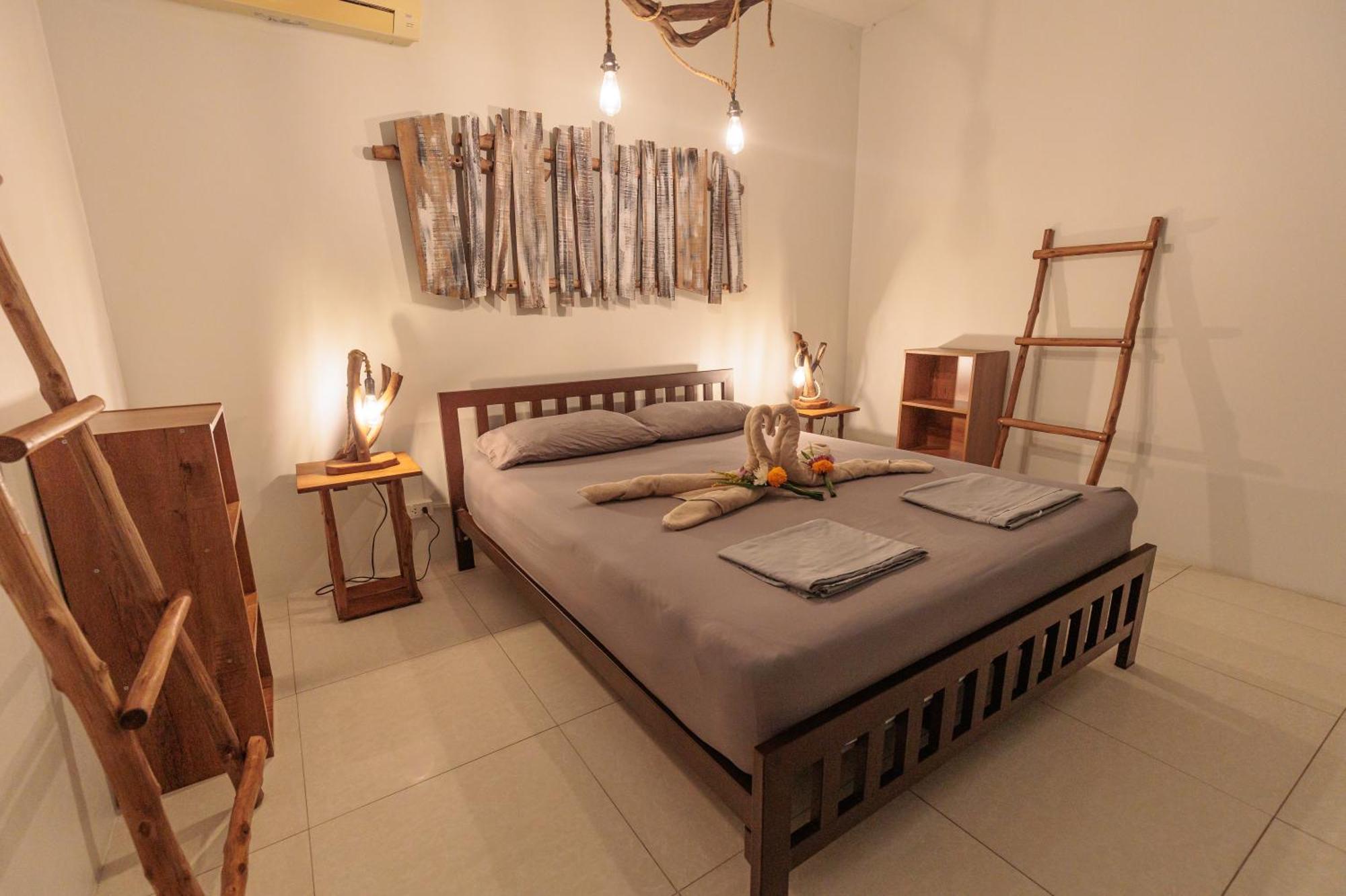 House Of Happiness Hostel Thongsala Εξωτερικό φωτογραφία